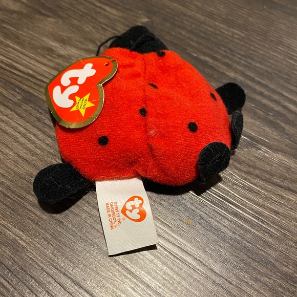 Lucky the Ladybug Teenie Beanie Baby 1999 - Picture 4 of 7